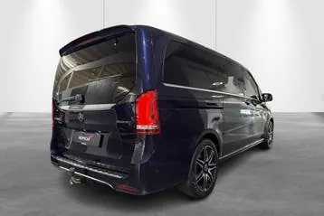 Mercedes-Benz V-Class 2019 photo 2