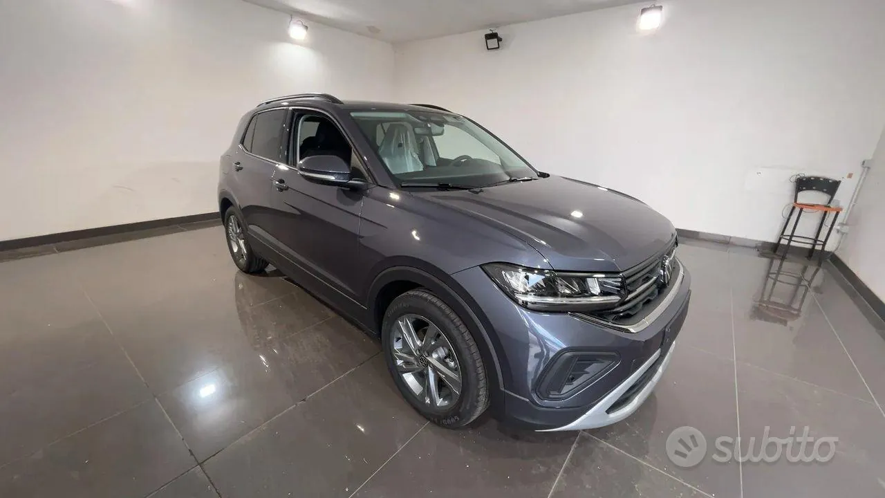 Volkswagen T-Cross 2026 photo 2