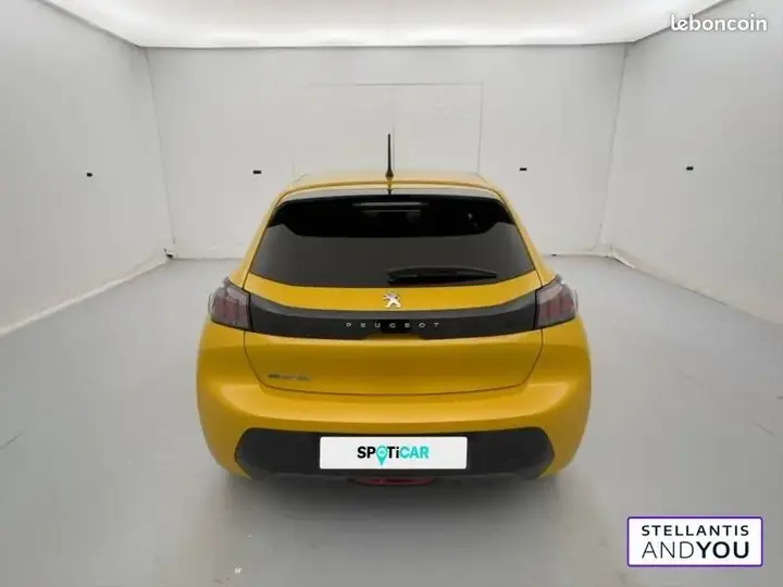 Peugeot 208 2023 photo 4