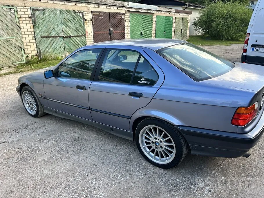 BMW 318 1995 photo 4