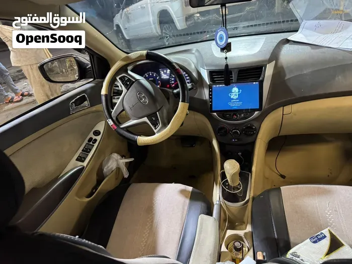 Hyundai Accent 2015 photo 4