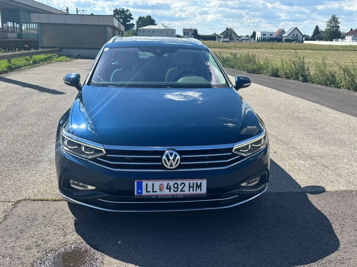 Volkswagen Passat 2019 photo 2