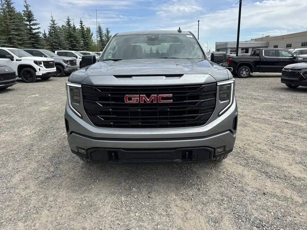 GMC Sierra 1500 2026 photo 2