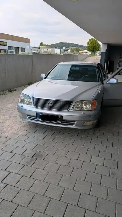 Lexus Ls400