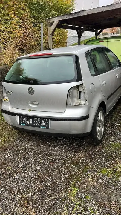 Volkswagen Polo 2004 photo 2