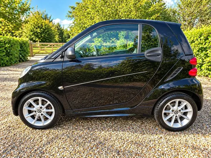 Smart Fortwo 2012 photo 4