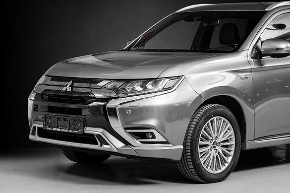 Mitsubishi Outlander 2020 photo 2