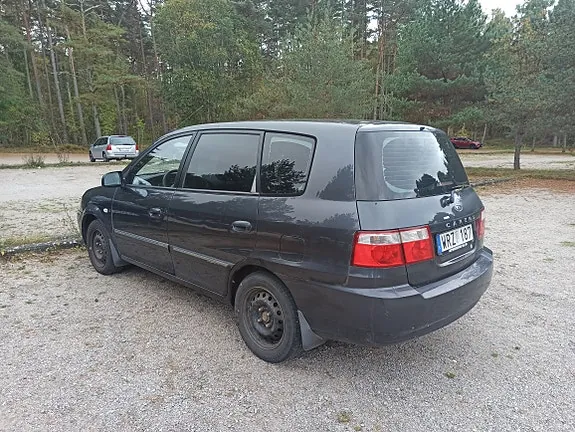 Kia Carens 2004 photo 2