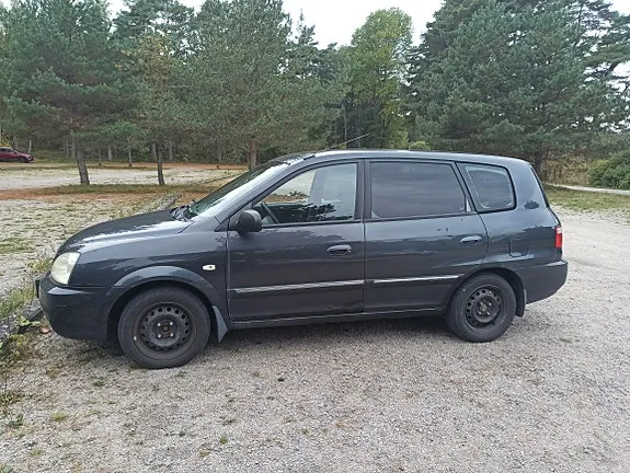 Kia Carens 2004 photo 3