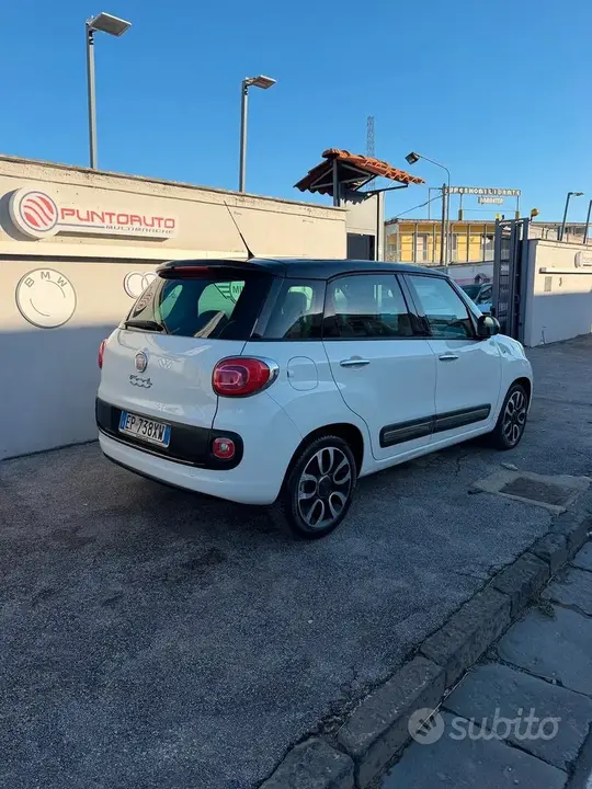 Fiat 500L 2013 photo 4