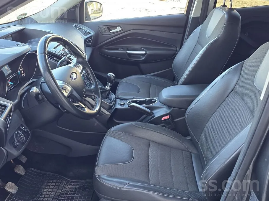 Ford Kuga 2015 photo 5