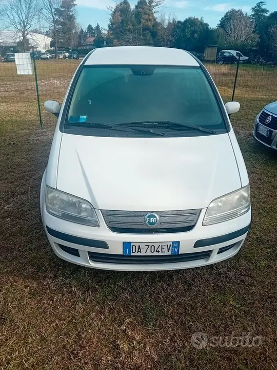 Fiat Idea 2006 photo 2