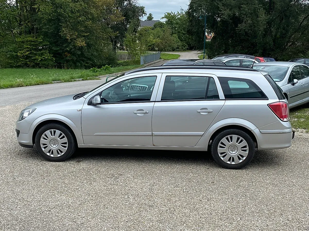 Opel Astra 2006 photo 3