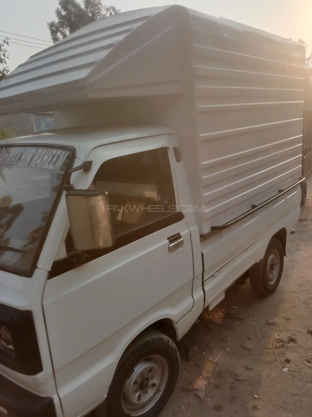 Suzuki Ravi