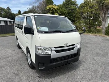 Toyota Hiace 2025 photo 2