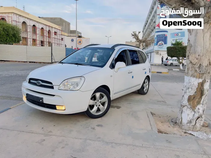 Kia Carens 2011 photo 5