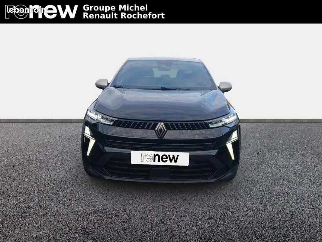 Renault Captur 2023 photo 2
