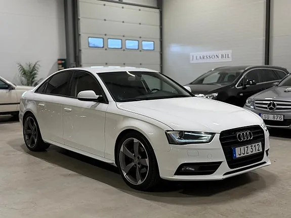 Audi A4 2013 photo 2