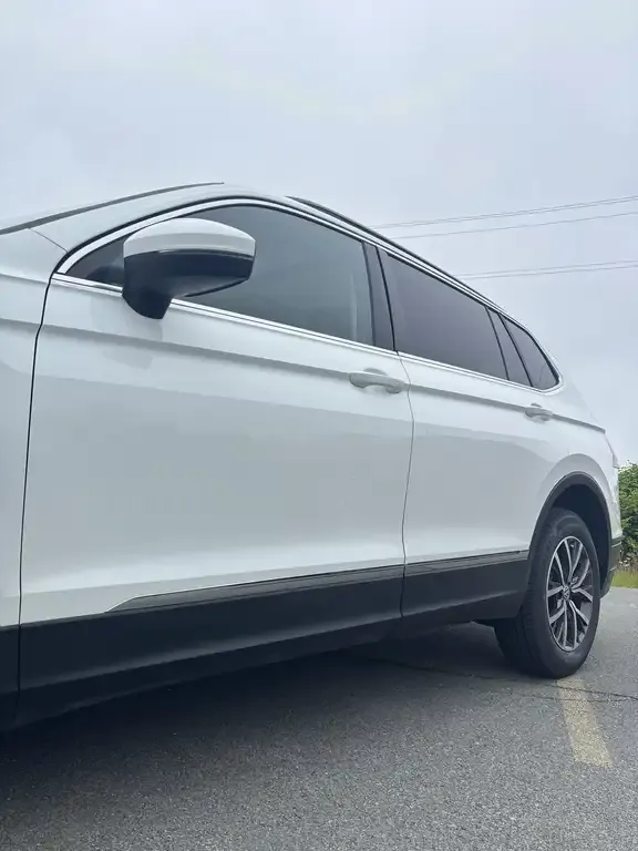 Volkswagen Tiguan 2018 photo 5