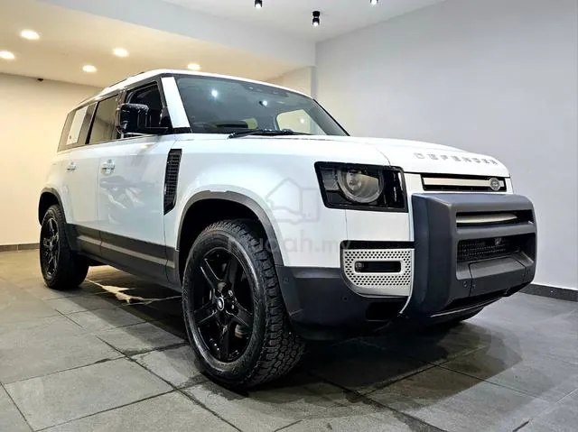Land Rover Defender 110