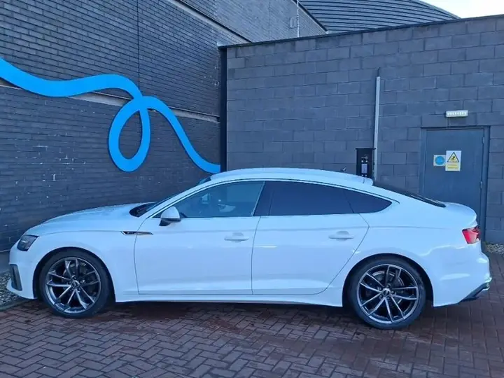 Audi A5 2023 photo 4