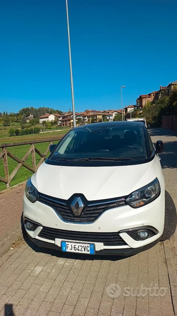 Renault Scenic 2017 photo 2