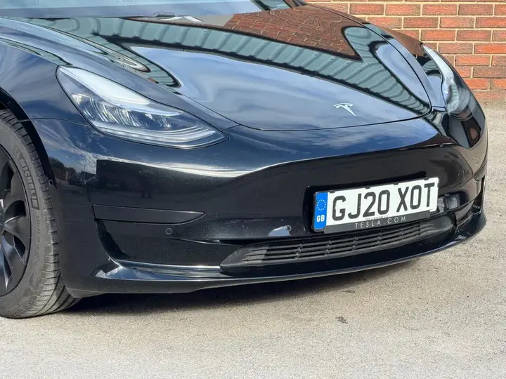 Tesla Model 3 2020 photo 3