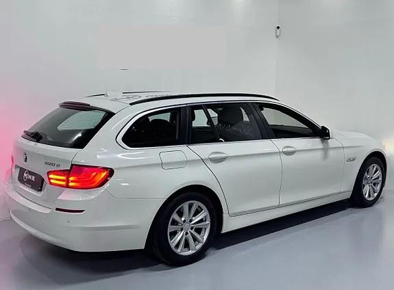 BMW 520D 2011 photo 2