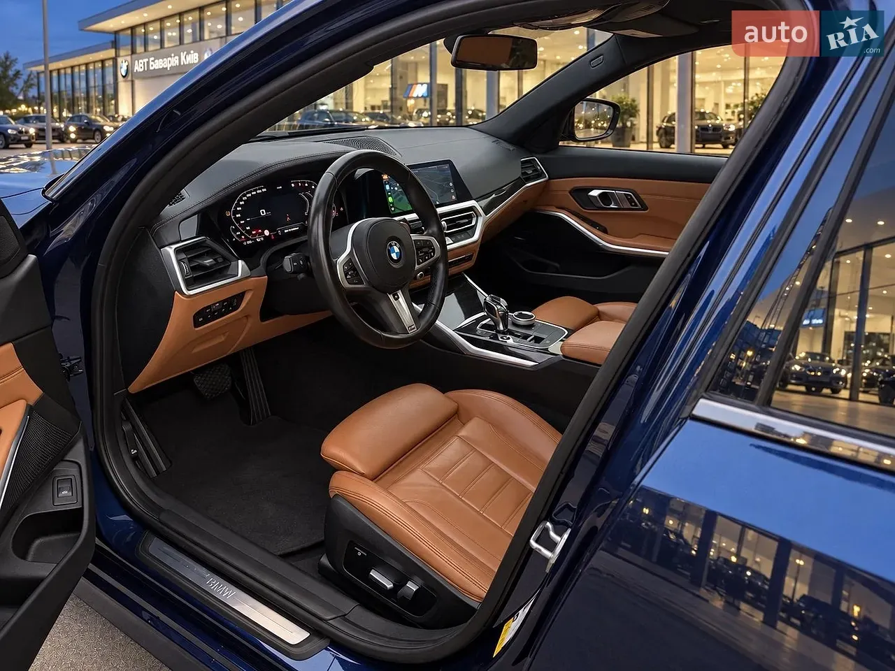 BMW 3 Series 2019 photo 4