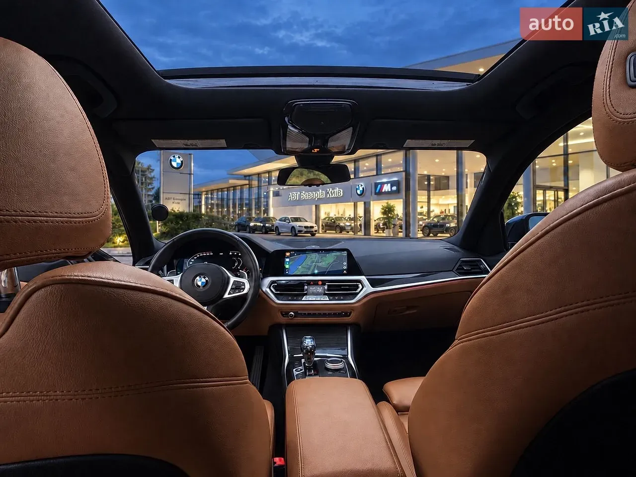BMW 3 Series 2019 photo 2