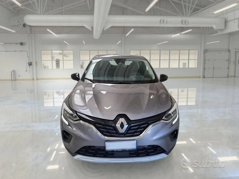 Renault Captur 2022 photo 2