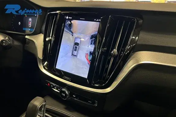 Volvo V60 2025 photo 2