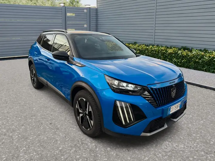 Peugeot 2008 2024 photo 2
