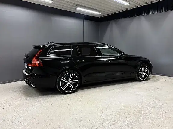 Volvo V60 2021 photo 5