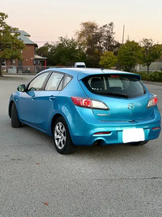 Mazda Mazda3 2010 photo 4