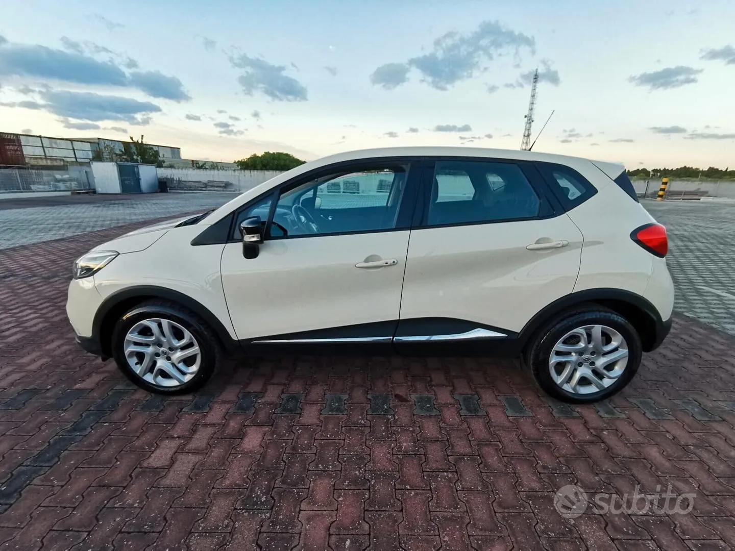 Renault Captur 2015 photo 4