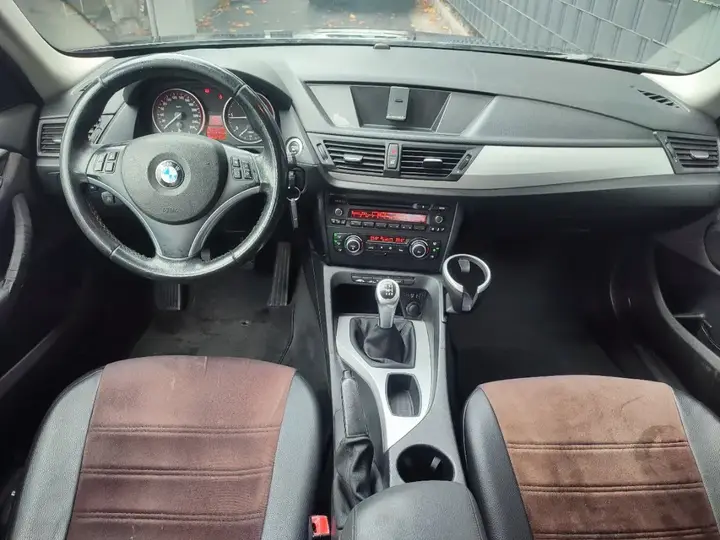 BMW X1 2010 photo 3