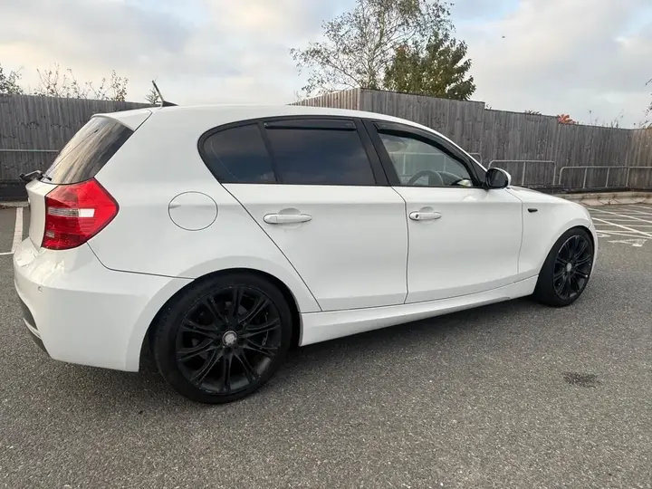 BMW 1 Series 2009 photo 4