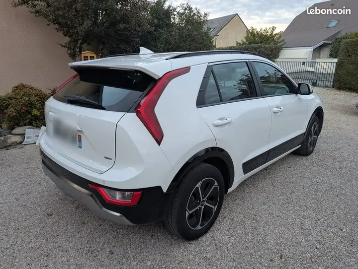 Kia Niro 2025 photo 2