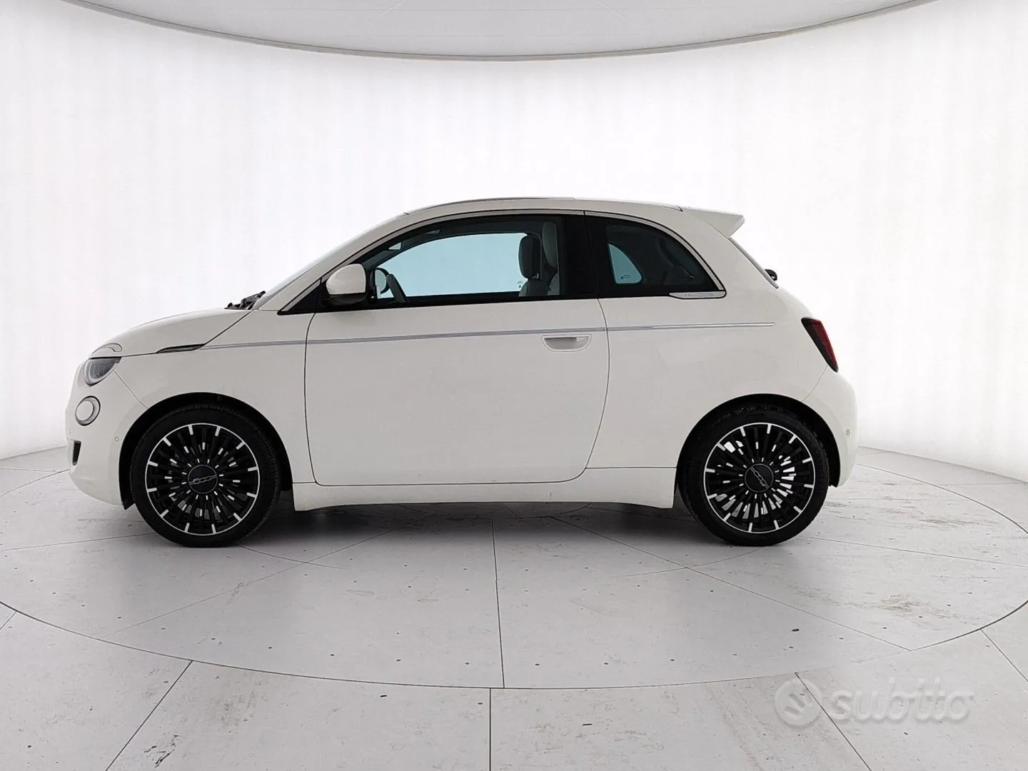 Fiat 500 2024 photo 4