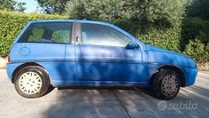 Lancia Y