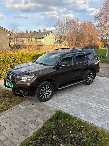 Toyota Land Cruiser 2022 photo 2