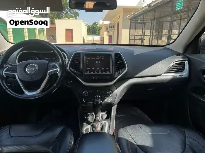 Jeep Cherokee 2014 photo 4
