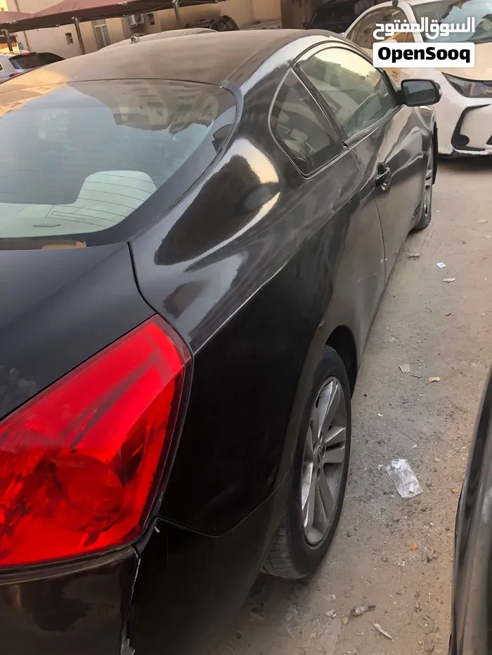 Nissan Altima 2010 photo 2