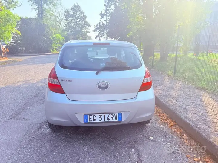 Hyundai I20 2011 photo 4