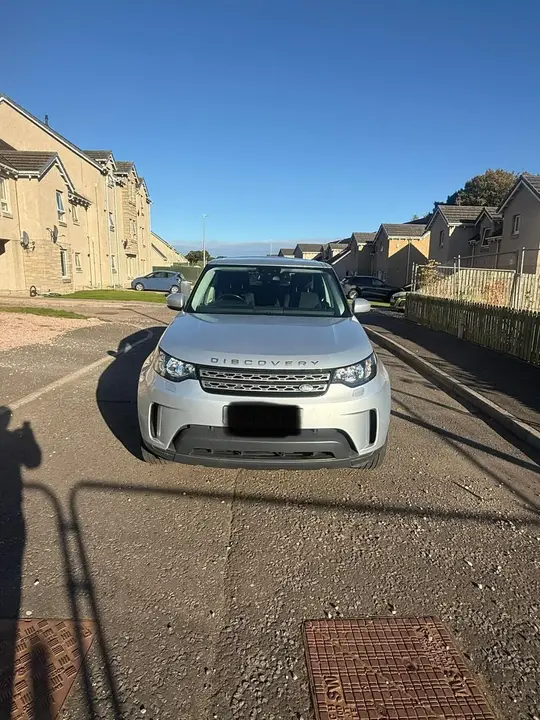 Land Rover Discovery 2017 photo 2
