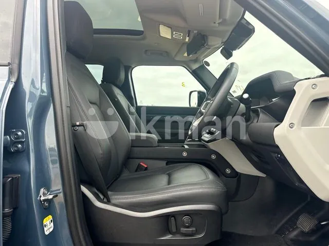 Land Rover Defender 2023 photo 5