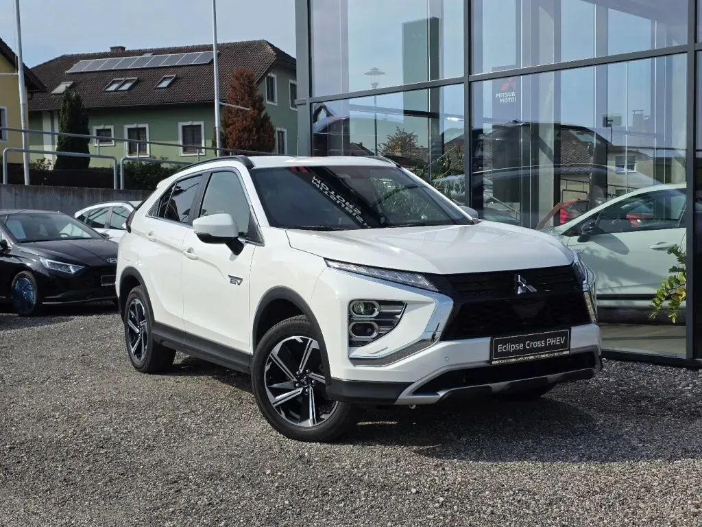Mitsubishi Eclipse Cross 2023 photo 2