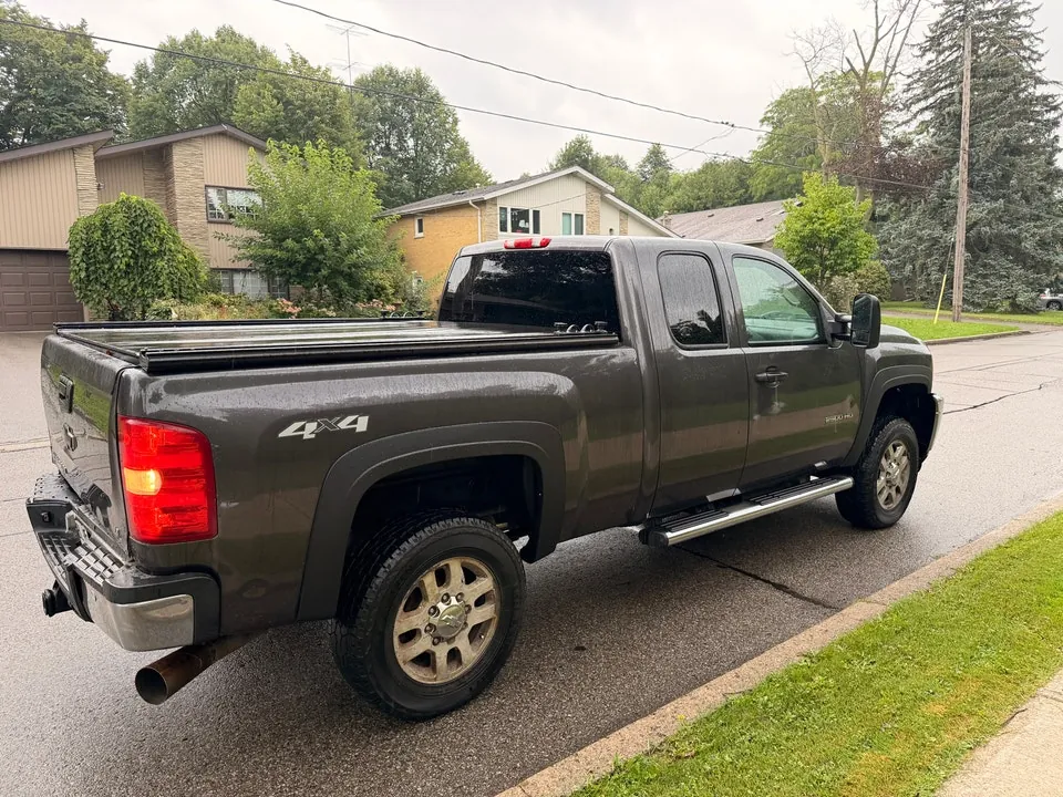 Chevrolet Silverado 2500 2011 photo 4