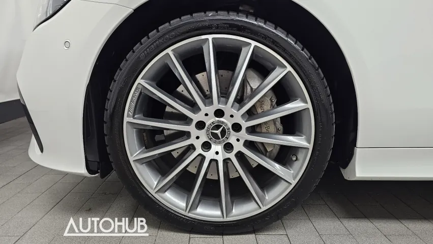 Mercedes-Benz E-Class 2022 photo 5